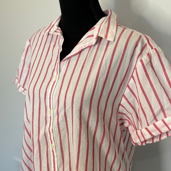 GAP Pink and White Striped Women's Short Sleeve Button Up (S) - Picture 4 of 8